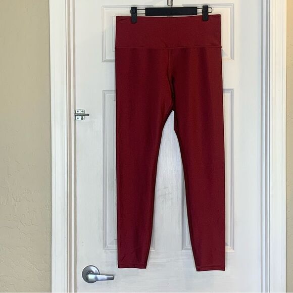 Athleta Elation Shine Tight Leggings Size Large in Decadent Red - Picture 8 of 9
